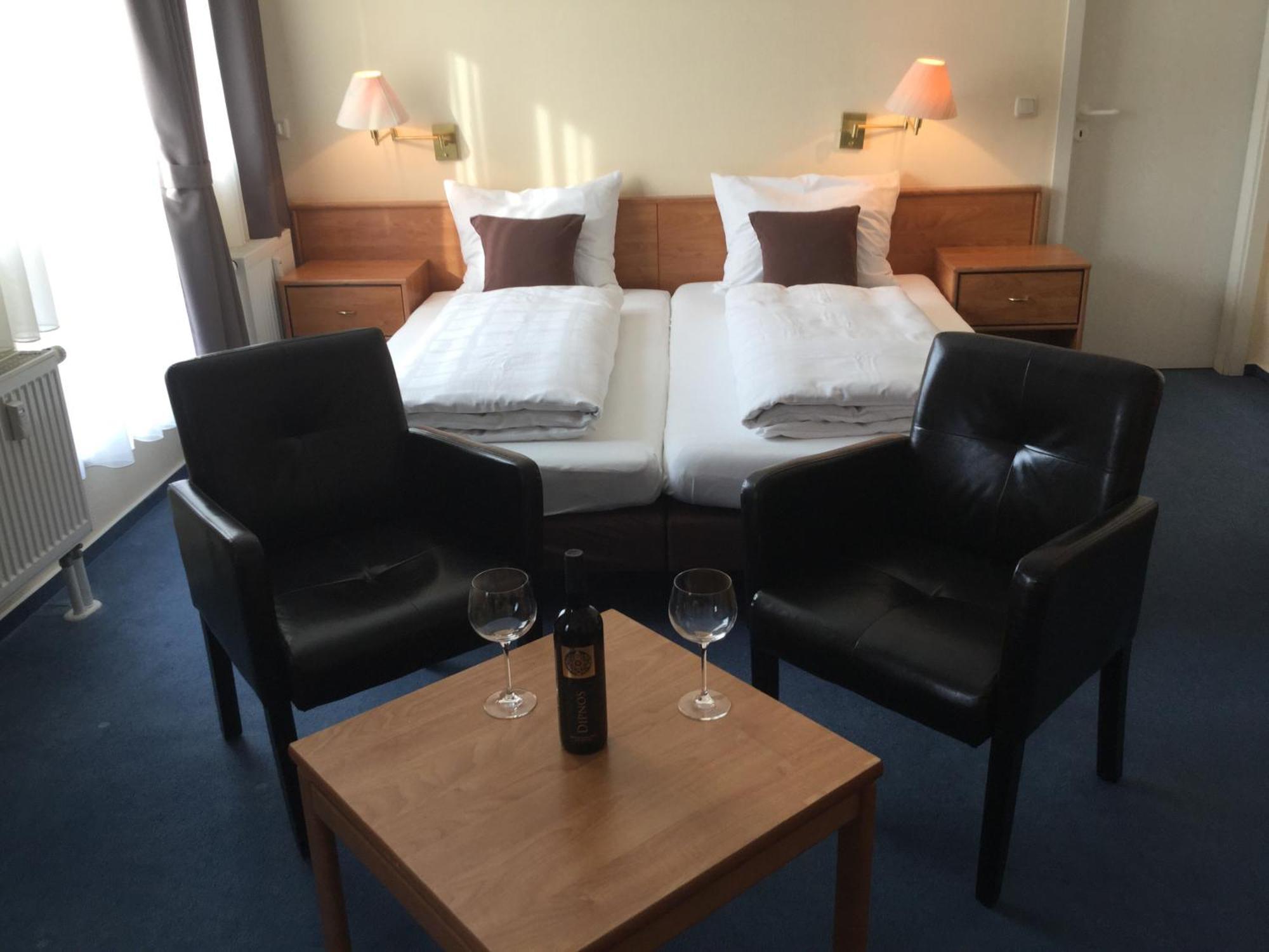 Sunibel Inn Reinheim Exteriér fotografie