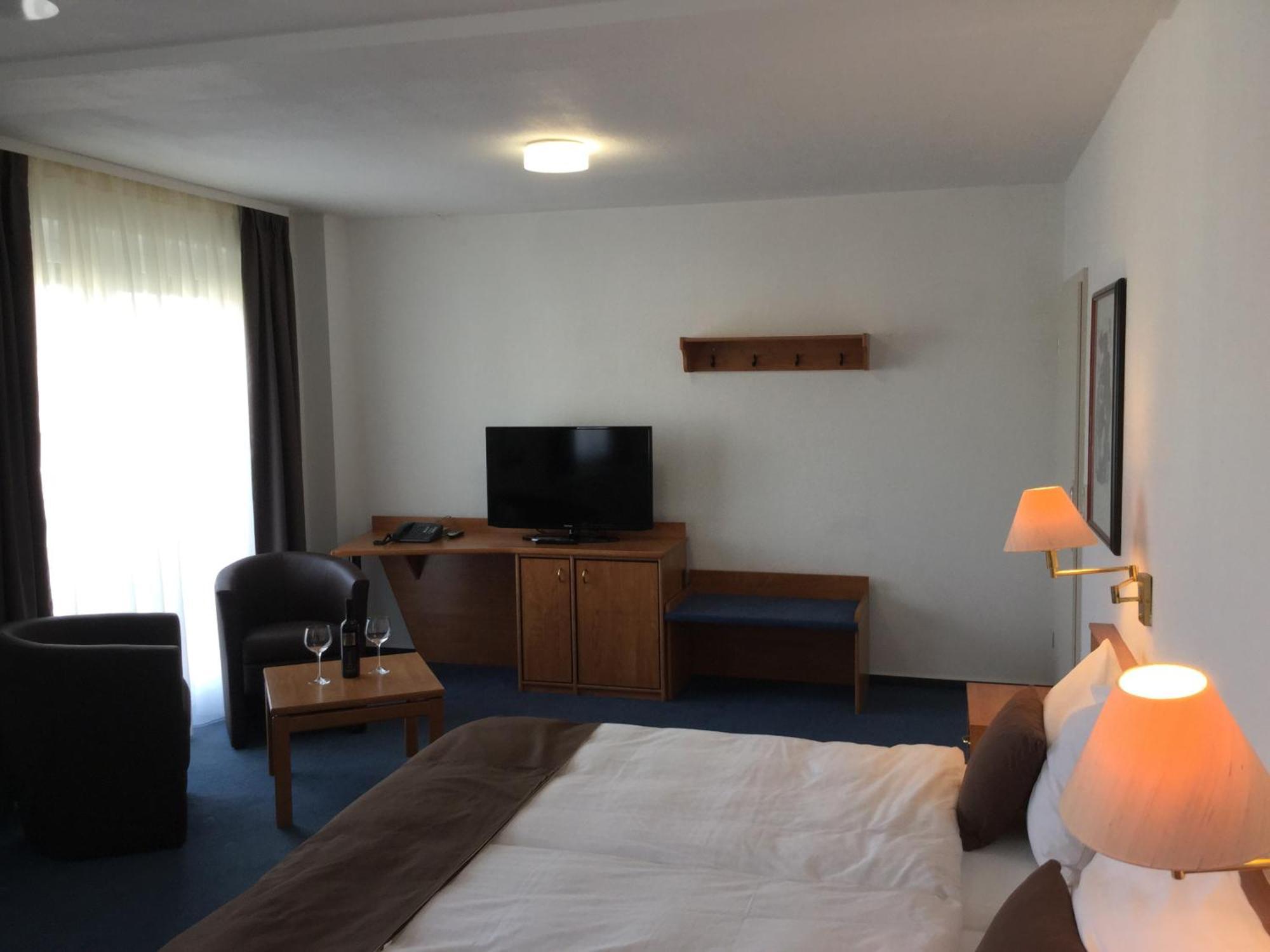 Sunibel Inn Reinheim Exteriér fotografie